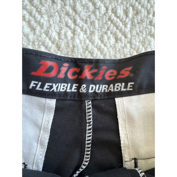 Dickie's Flexible And Durable Relaxed Fit Cargo Shorts Men's 30 - Picture 2 of 9